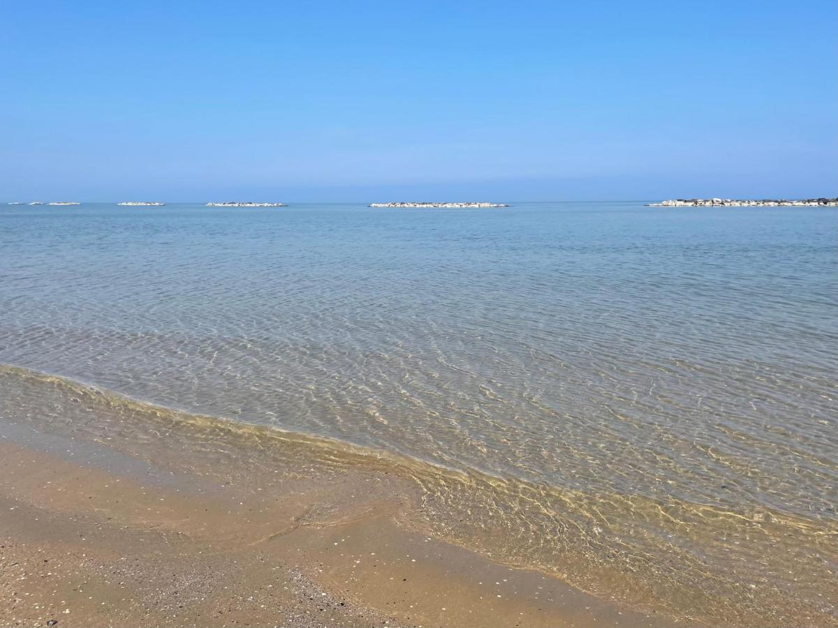 Casa Al Mare Pescara Apartment Bagian luar foto