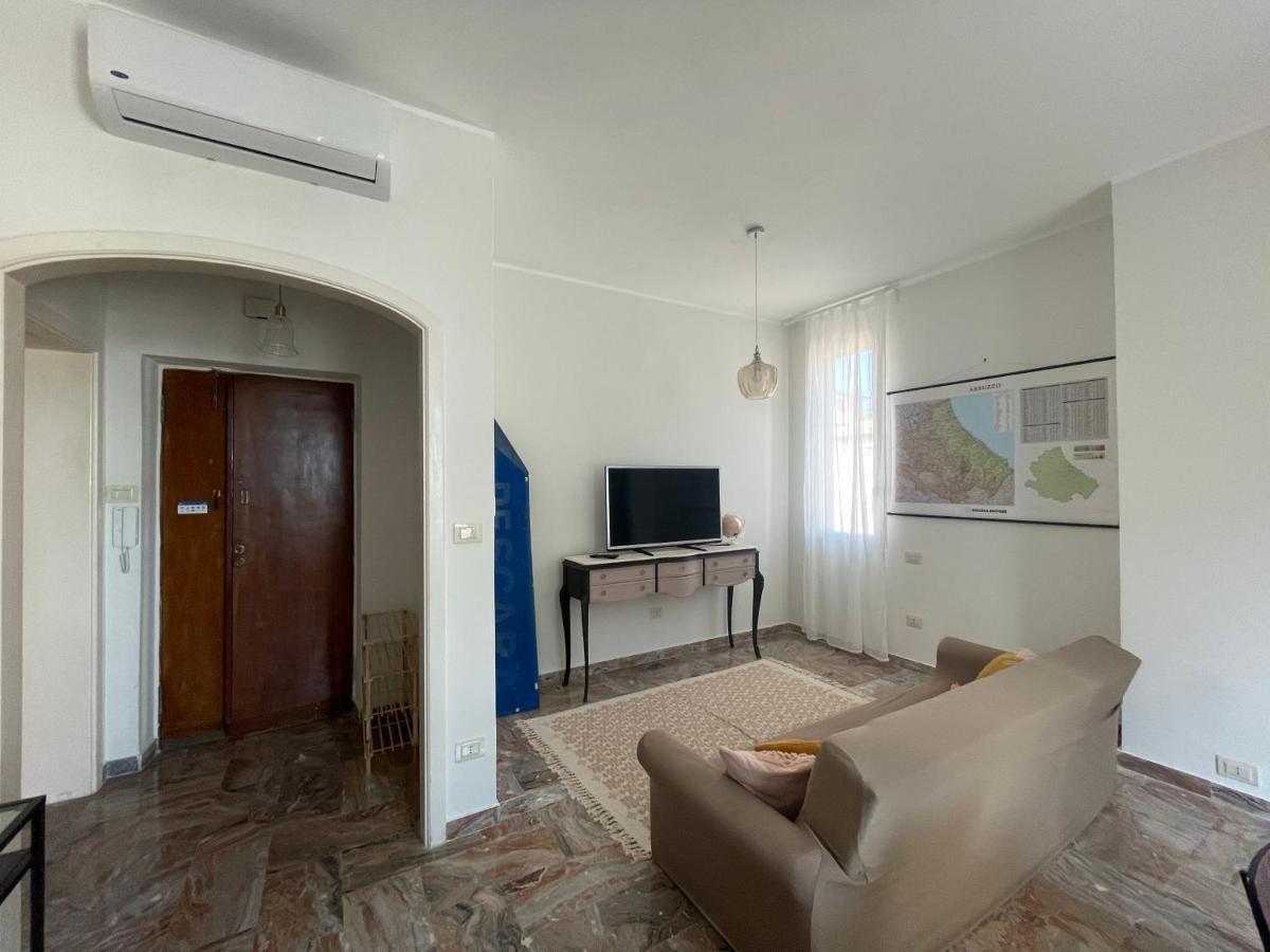 Casa Al Mare Pescara Apartment Bagian luar foto